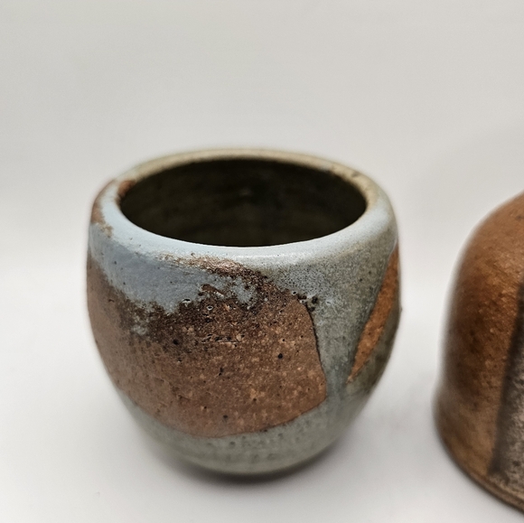 Studio pottery stoneware Gas Fired ceramic Japanese Cup and sake Bottle or Vase - Picture 3 of 7